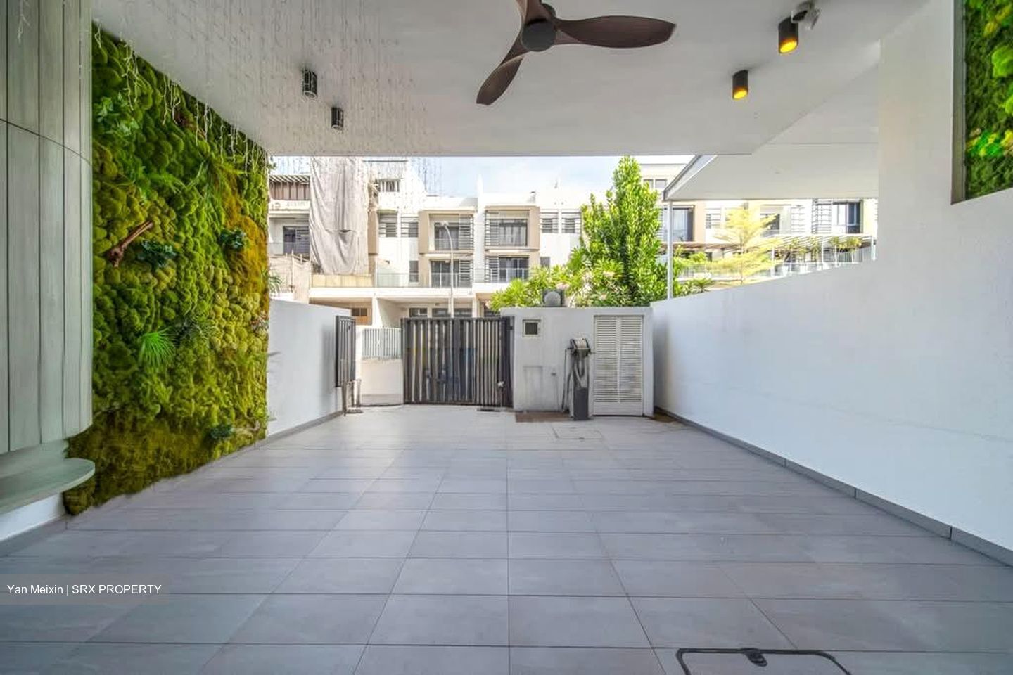 Luxus Hills (D28), Terrace #573958781